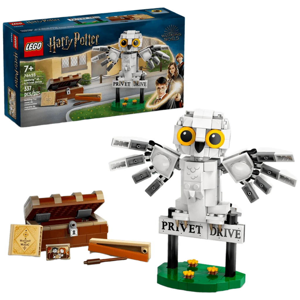 LEGO Harry Potter Hedwig at 4 Privet Drive 76425 Set – front view