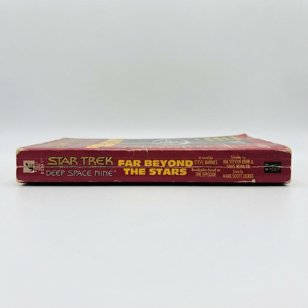 Star Trek: Deep Space Nine Far Beyond the Stars Paperback Book – photo 3 of 3
