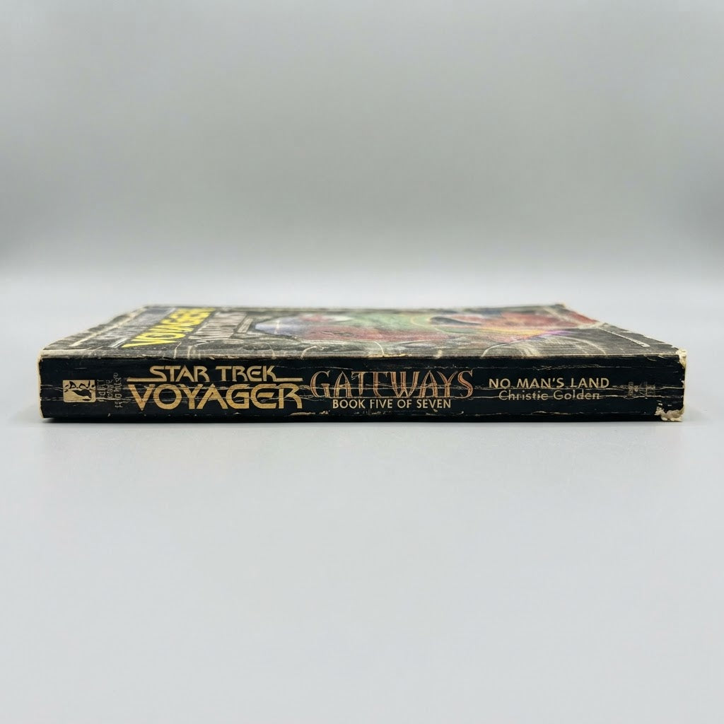 Star Trek: Voyager No Man's Land (Gateways Book 5) Paperback – photo 3 of 3