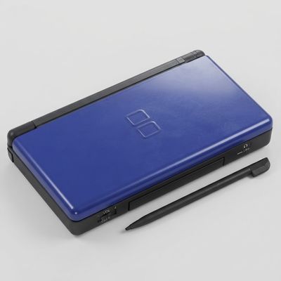 Nintendo DS Lite Handheld Console Various Colors – photo 42 of 50